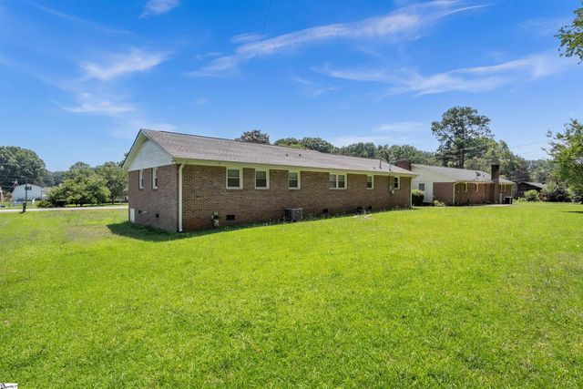 114 Fair Drive, Clinton, SC 29325