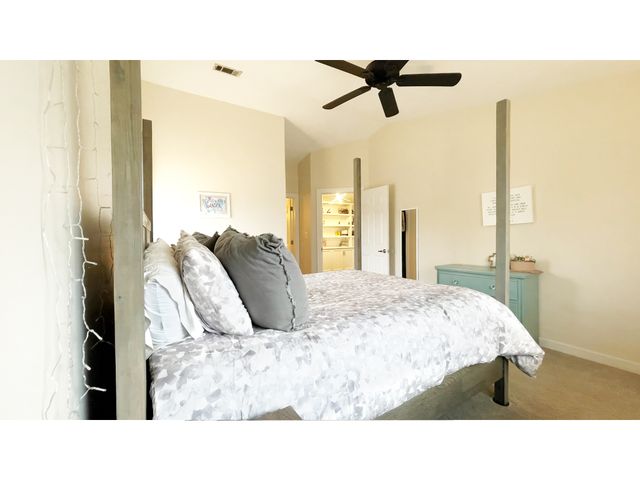 12555 Timber Creek Drive UNIT 8, Carmel, IN 46032