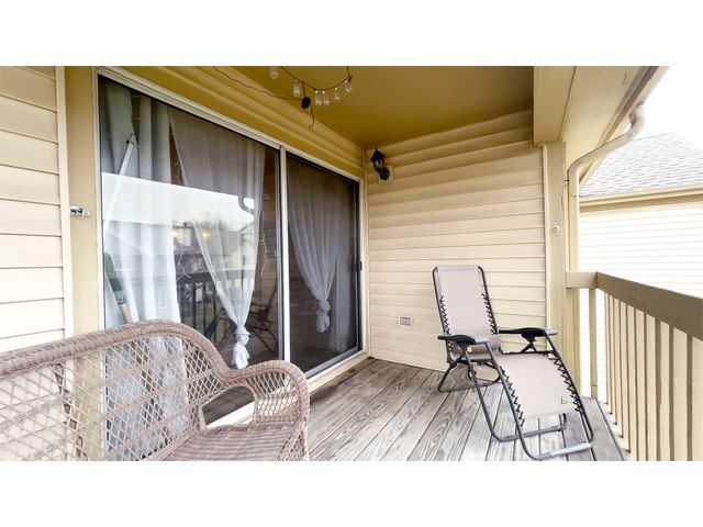 12555 Timber Creek Drive UNIT 8, Carmel, IN 46032