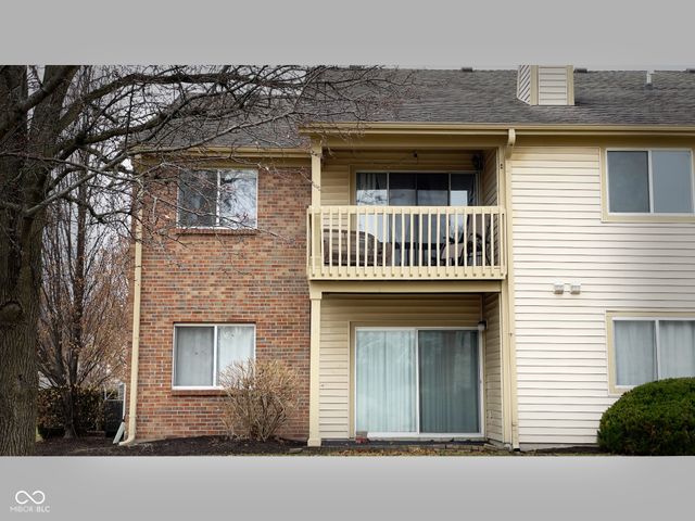 12555 Timber Creek Drive UNIT 8, Carmel, IN 46032