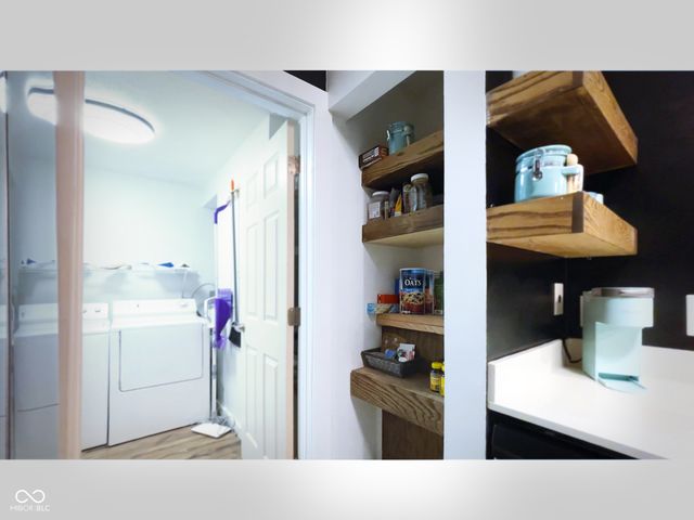 12555 Timber Creek Drive UNIT 8, Carmel, IN 46032