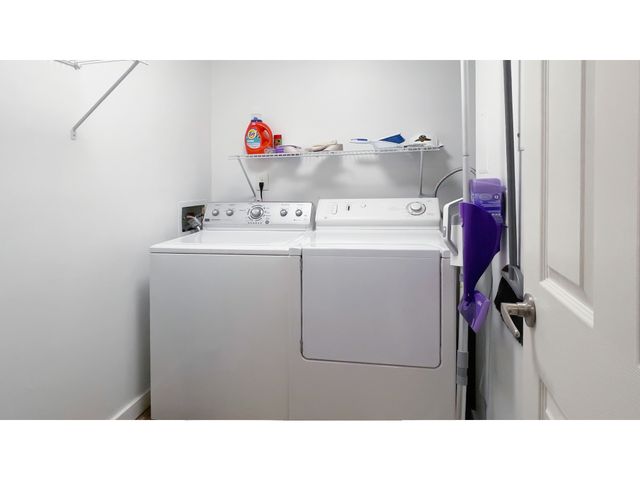 12555 Timber Creek Drive UNIT 8, Carmel, IN 46032