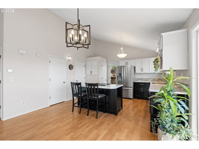1435 Sw 18TH St, Pendleton, OR 97801