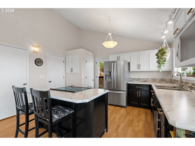 1435 Sw 18TH St, Pendleton, OR 97801