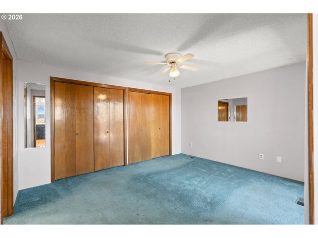 1435 Sw 18TH St, Pendleton, OR 97801