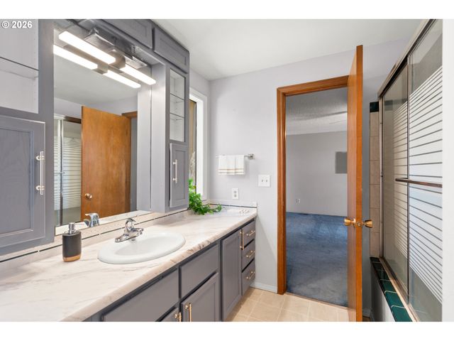 1435 Sw 18TH St, Pendleton, OR 97801