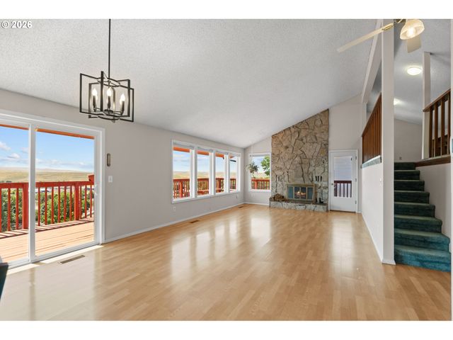 1435 Sw 18TH St, Pendleton, OR 97801