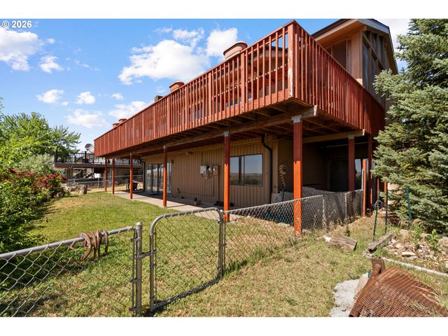 1435 Sw 18TH St, Pendleton, OR 97801