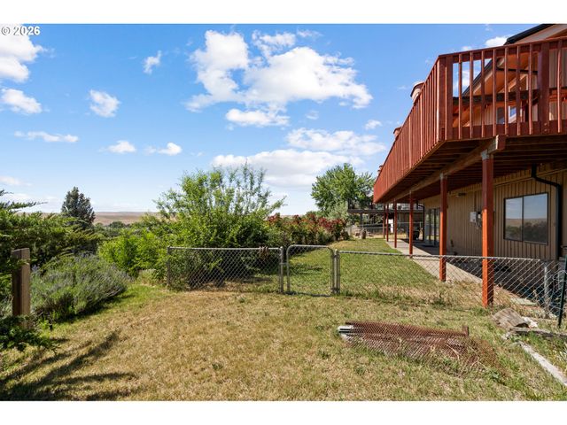1435 Sw 18TH St, Pendleton, OR 97801