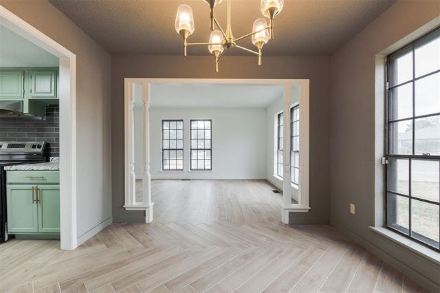 8301 NW 119th Street, Oklahoma City, OK 73162