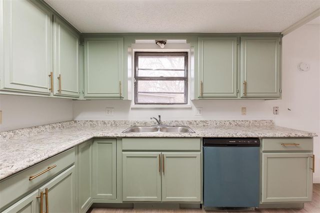 8301 NW 119th Street, Oklahoma City, OK 73162