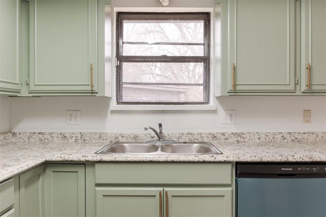 8301 NW 119th Street, Oklahoma City, OK 73162