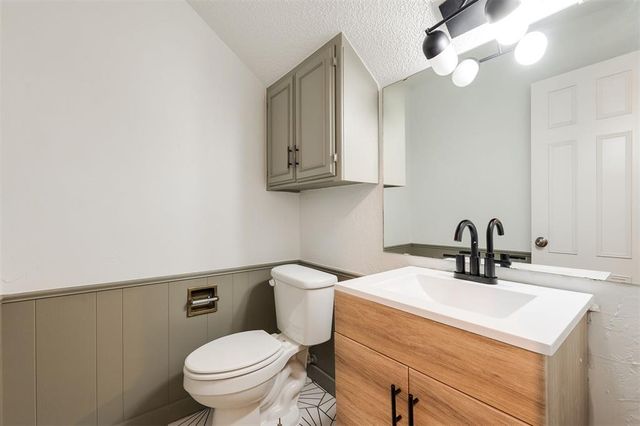 8301 NW 119th Street, Oklahoma City, OK 73162