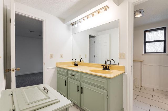 8301 NW 119th Street, Oklahoma City, OK 73162