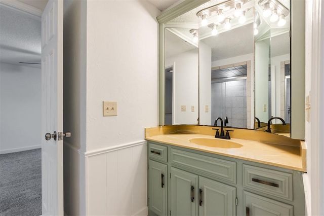 8301 NW 119th Street, Oklahoma City, OK 73162