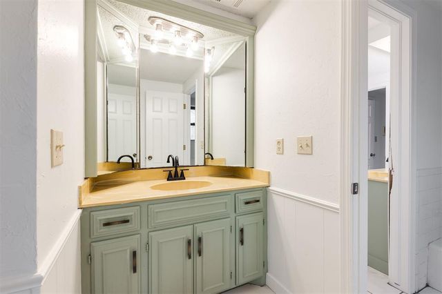 8301 NW 119th Street, Oklahoma City, OK 73162