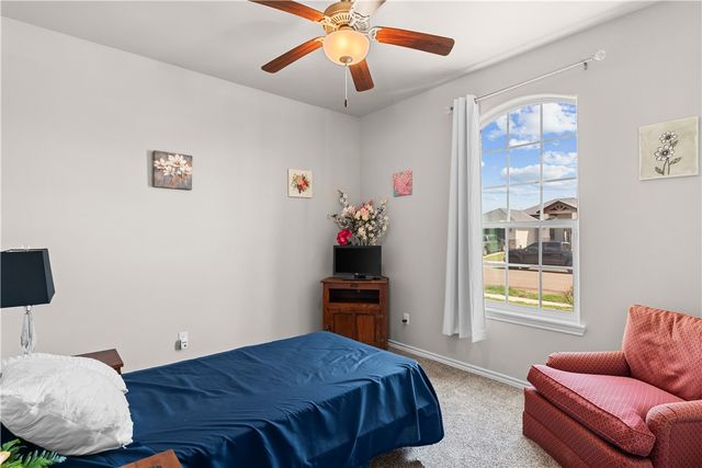 7613 Krypton Dr, Corpus Christi, TX 78414