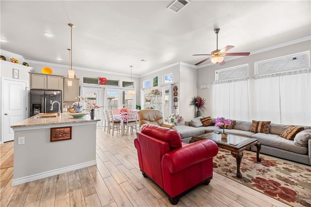 7613 Krypton Dr, Corpus Christi, TX 78414