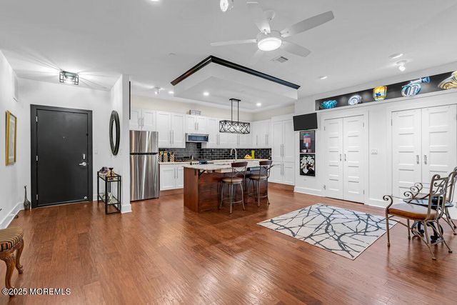 23 Wallace Street 306, Red Bank, NJ 07701