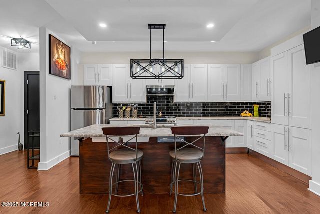 23 Wallace Street 306, Red Bank, NJ 07701