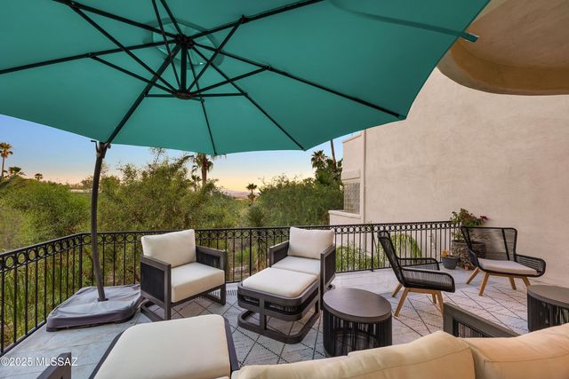 4996 E Calle Brillante, Tucson, AZ 85718