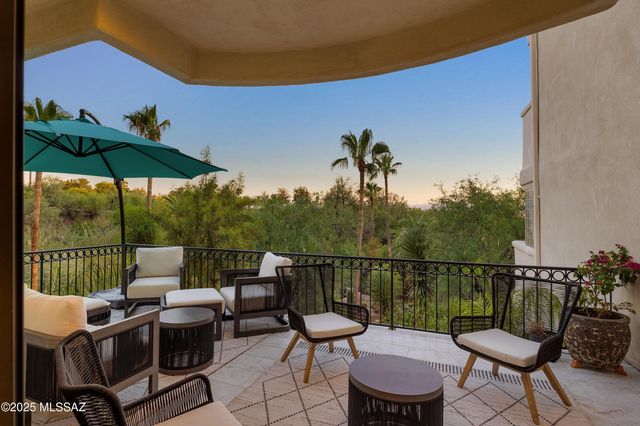 4996 E Calle Brillante, Tucson, AZ 85718