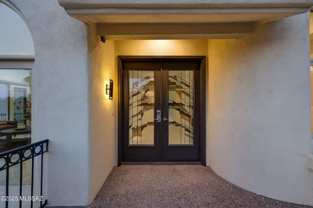 4996 E Calle Brillante, Tucson, AZ 85718