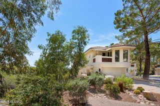 4996 E Calle Brillante, Tucson, AZ 85718