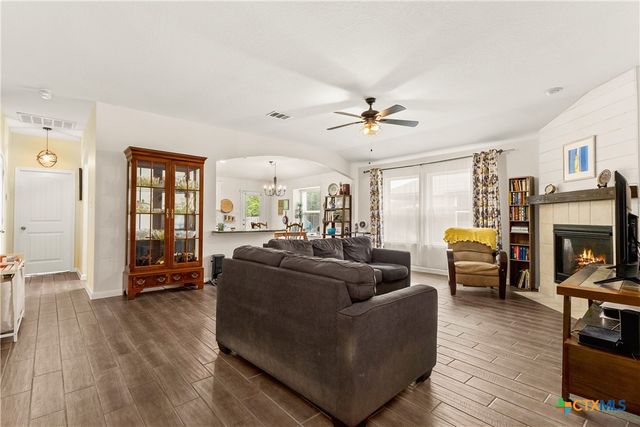 357 Creekview Way, New Braunfels, TX 78130