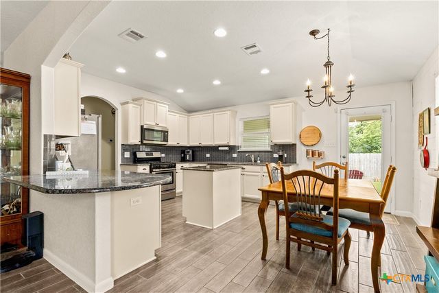 357 Creekview Way, New Braunfels, TX 78130