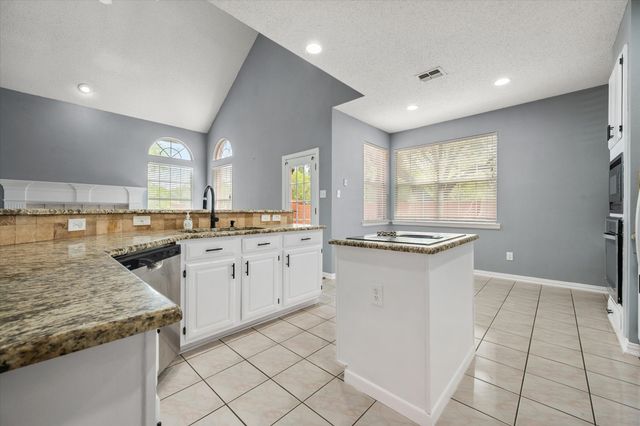 301-A Andre Drive, Irving, TX 75063