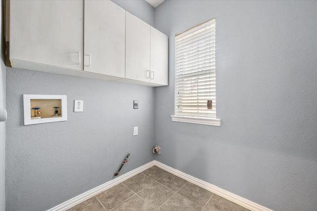 301-A Andre Drive, Irving, TX 75063