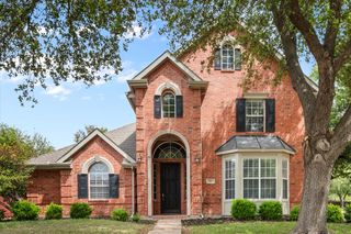 301-A Andre Drive, Irving, TX 75063