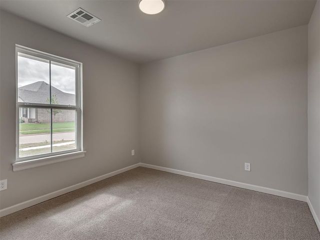 12429 Dolche Vita Drive, Yukon, OK 73099