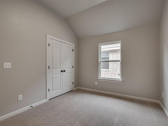 12429 Dolche Vita Drive, Yukon, OK 73099