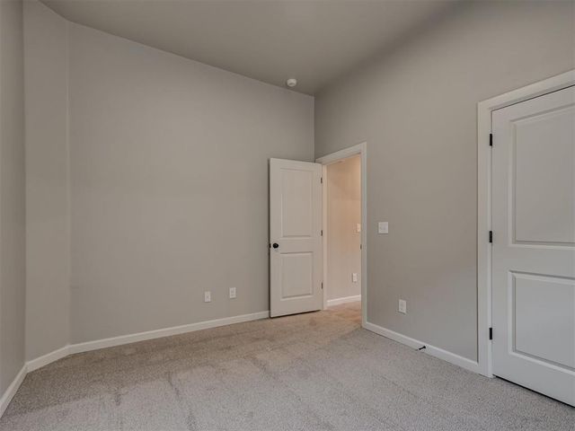 12429 Dolche Vita Drive, Yukon, OK 73099