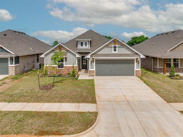 12429 Dolche Vita Drive, Yukon, OK 73099
