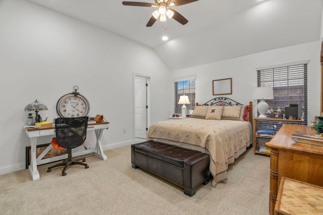 949 Avagail Avenue, Springtown, TX 76082