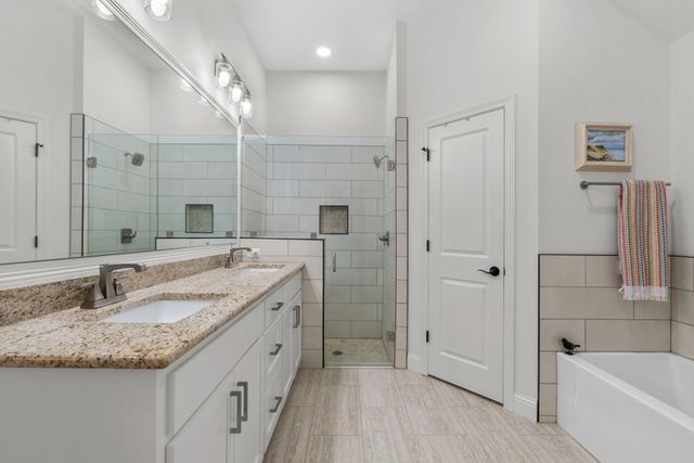 949 Avagail Avenue, Springtown, TX 76082