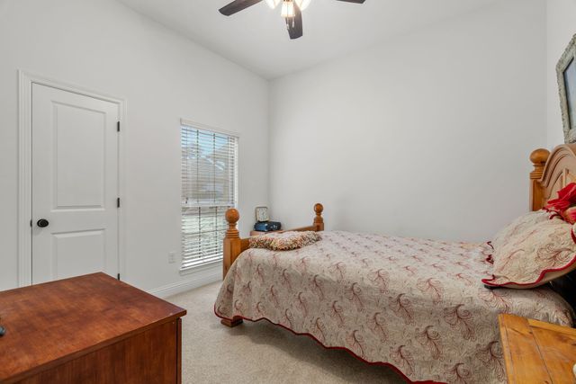 949 Avagail Avenue, Springtown, TX 76082