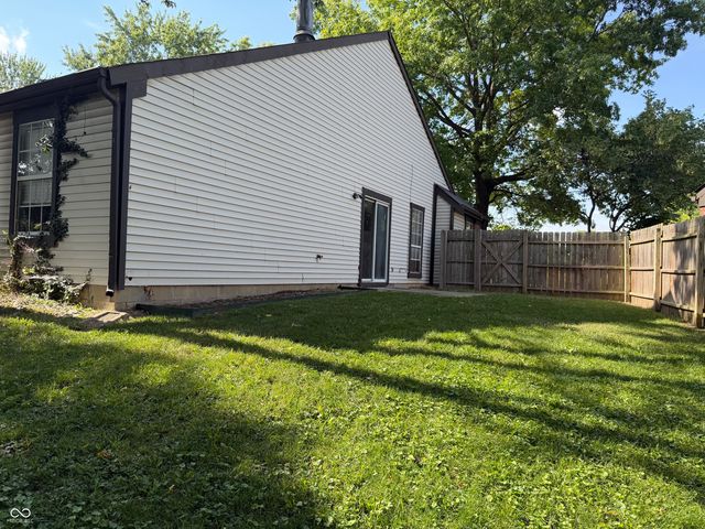 6835 Colony Pointe S Drive, Indianapolis, IN 46250