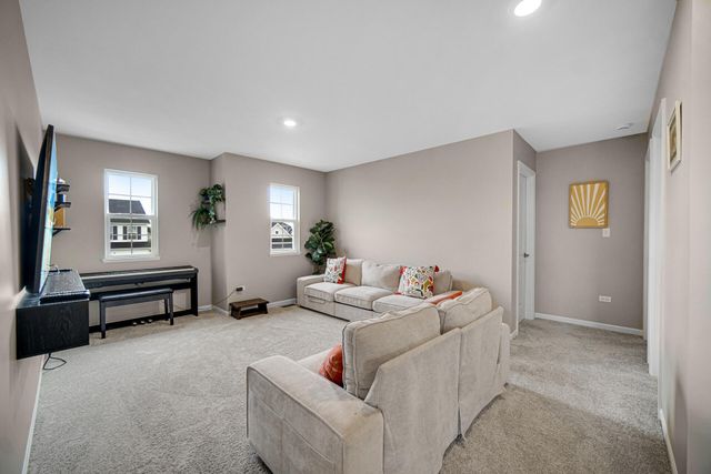 3859 Fender Street, Valparaiso, IN 46385