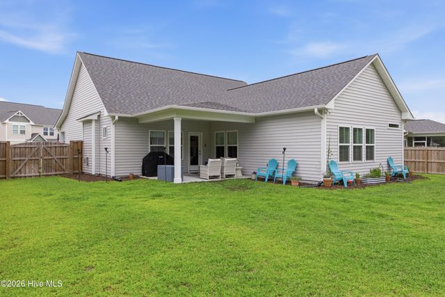 188 W Weatherbee Way, Hampstead, NC 28443