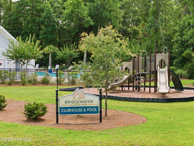 188 W Weatherbee Way, Hampstead, NC 28443