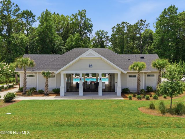 188 W Weatherbee Way, Hampstead, NC 28443