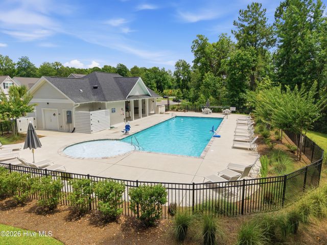 188 W Weatherbee Way, Hampstead, NC 28443