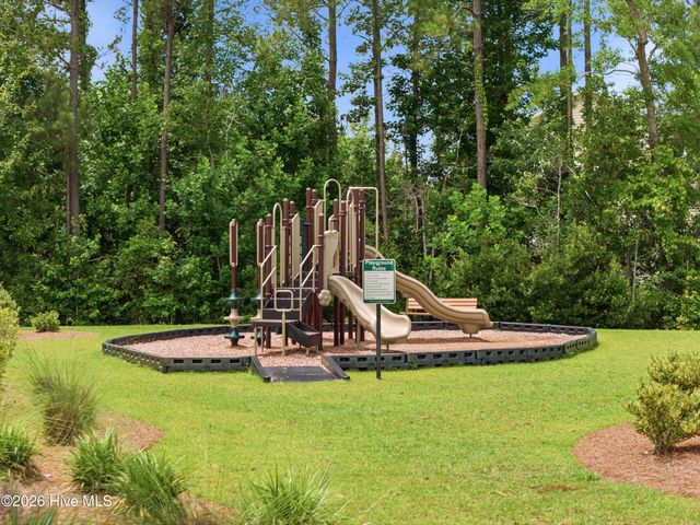 188 W Weatherbee Way, Hampstead, NC 28443
