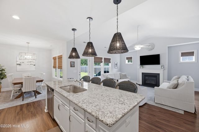 188 W Weatherbee Way, Hampstead, NC 28443