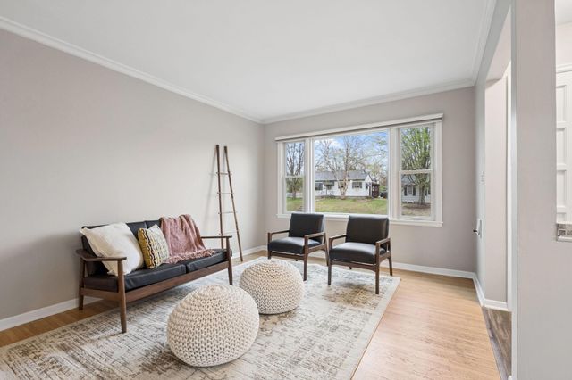 5712 Knox Avenue S, Minneapolis, MN 55419