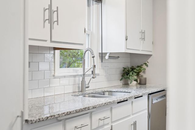 5712 Knox Avenue S, Minneapolis, MN 55419